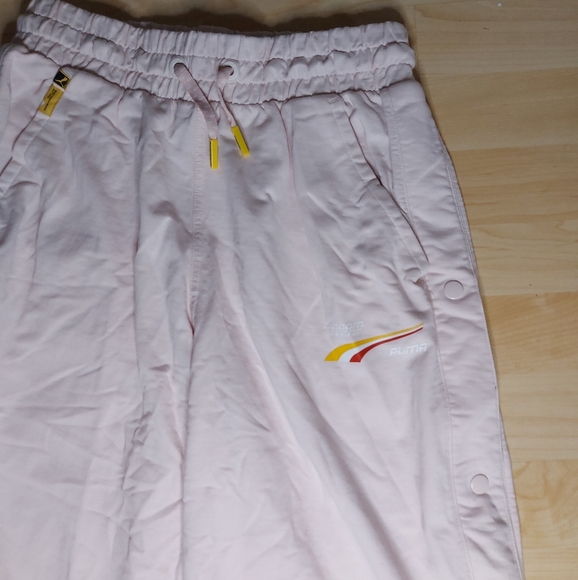 Puma x Randomevent Light Pink Cropped Wide Leg Snap Capri - Picture 3 of 8